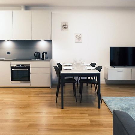 Comecasa Modern Terraced & Palestra Apartment Milaan Buitenkant foto
