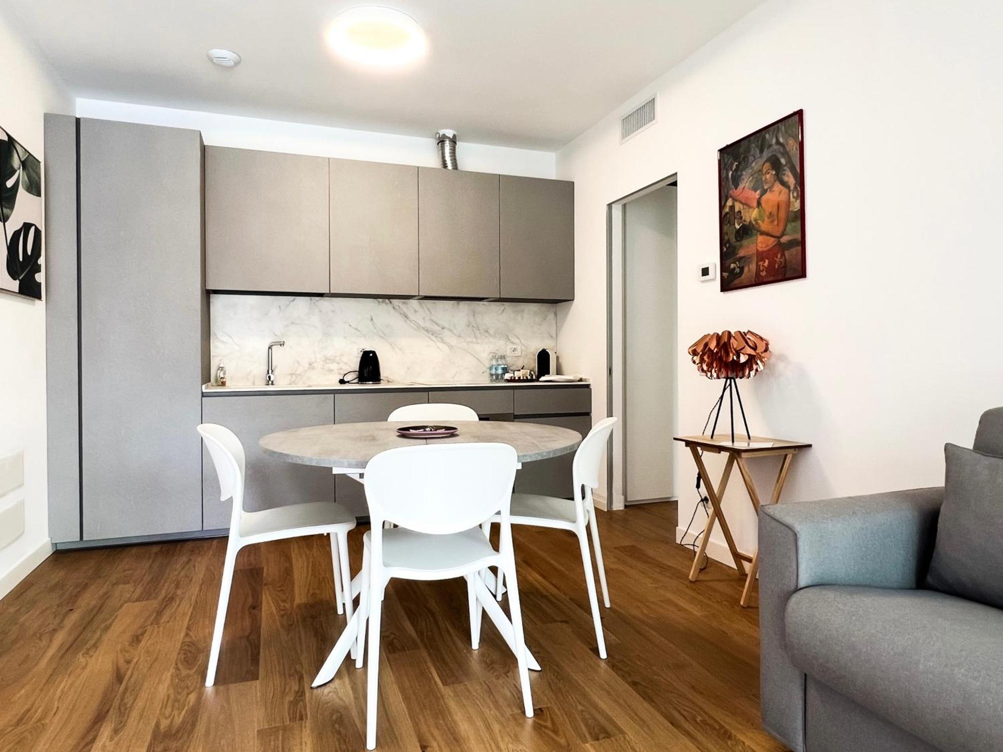 Comecasa Modern Terraced & Palestra Apartment Milaan Buitenkant foto