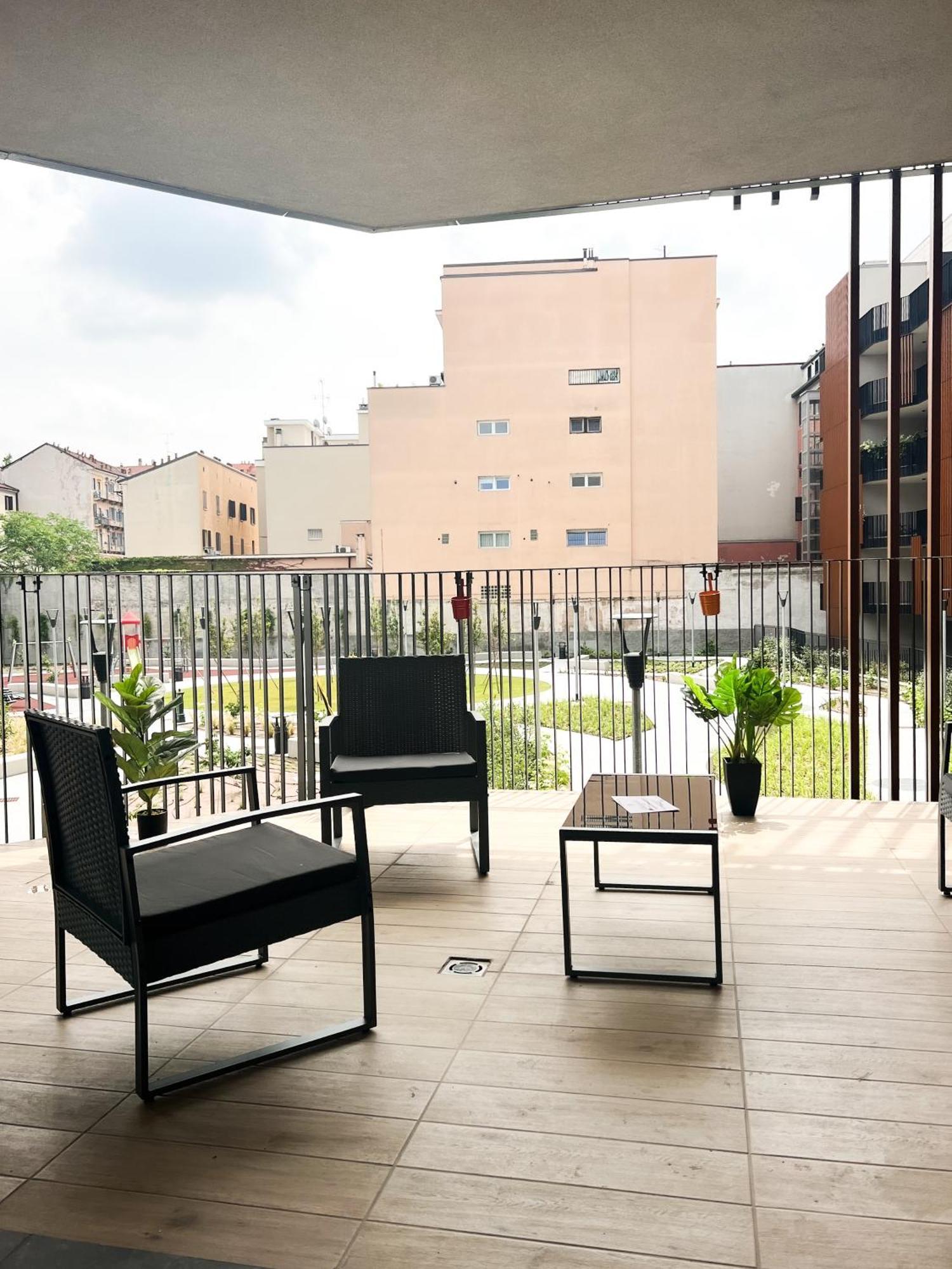 Comecasa Modern Terraced & Palestra Apartment Milaan Buitenkant foto