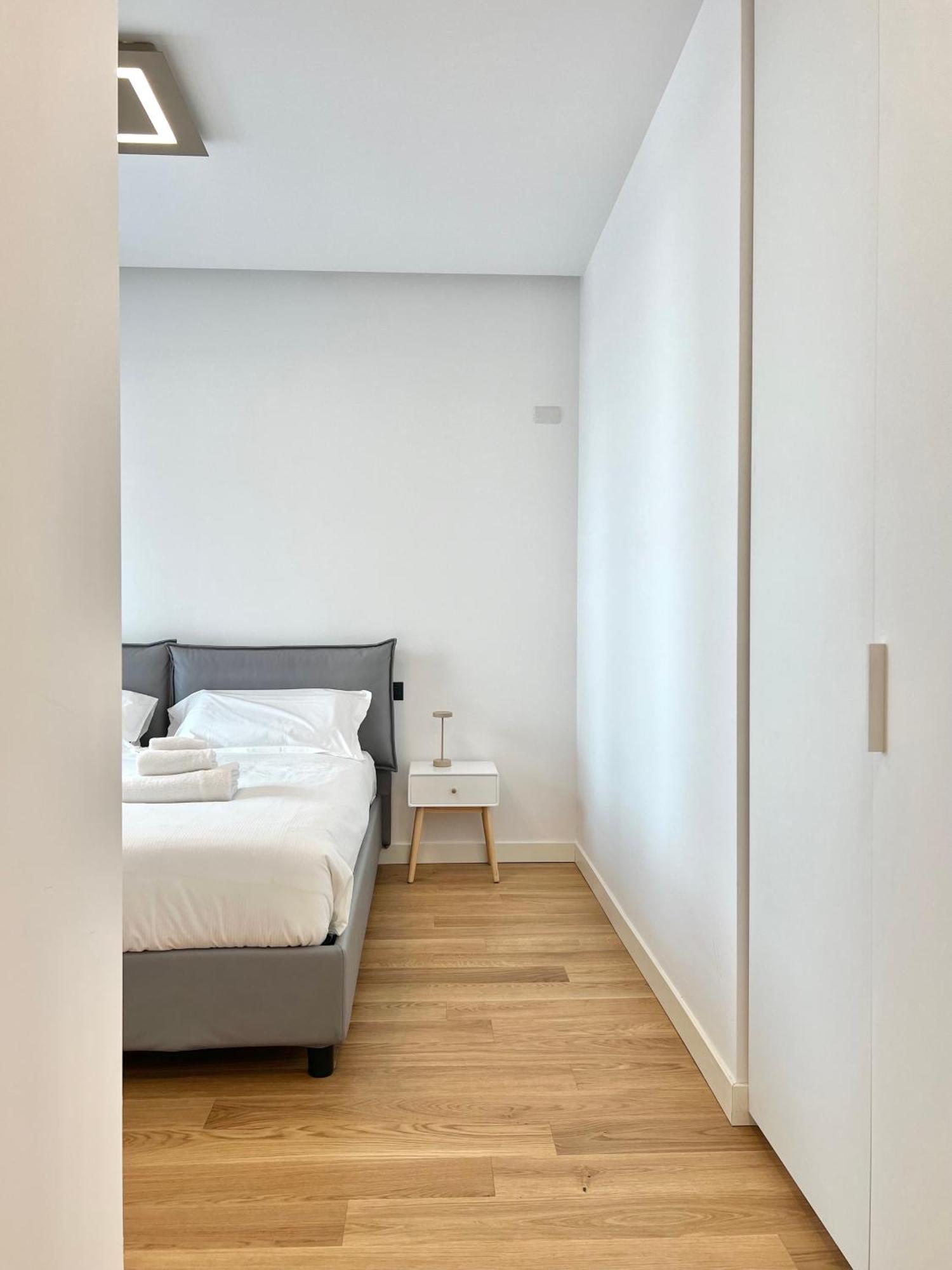 Comecasa Modern Terraced & Palestra Apartment Milaan Buitenkant foto