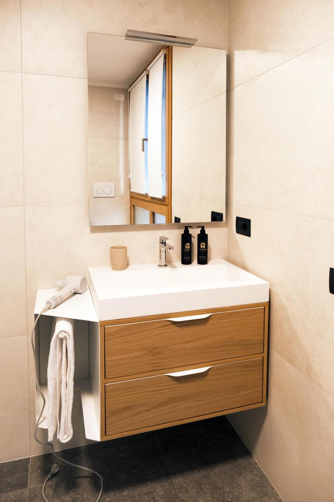 Comecasa Modern Terraced & Palestra Apartment Milaan Buitenkant foto